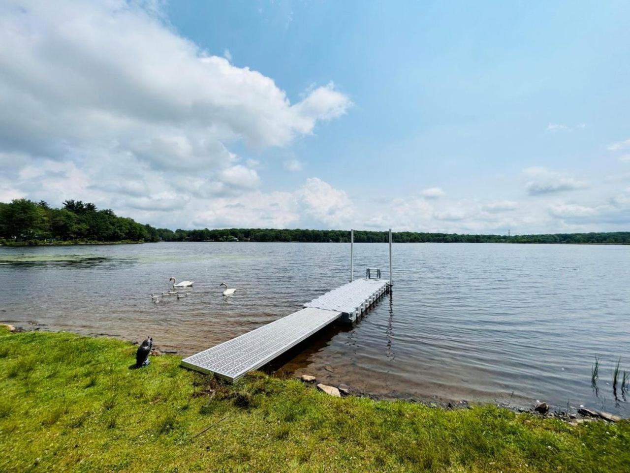 Hideaway - Lakehouse/Spa/Dock/ Pocono Summit Экстерьер фото